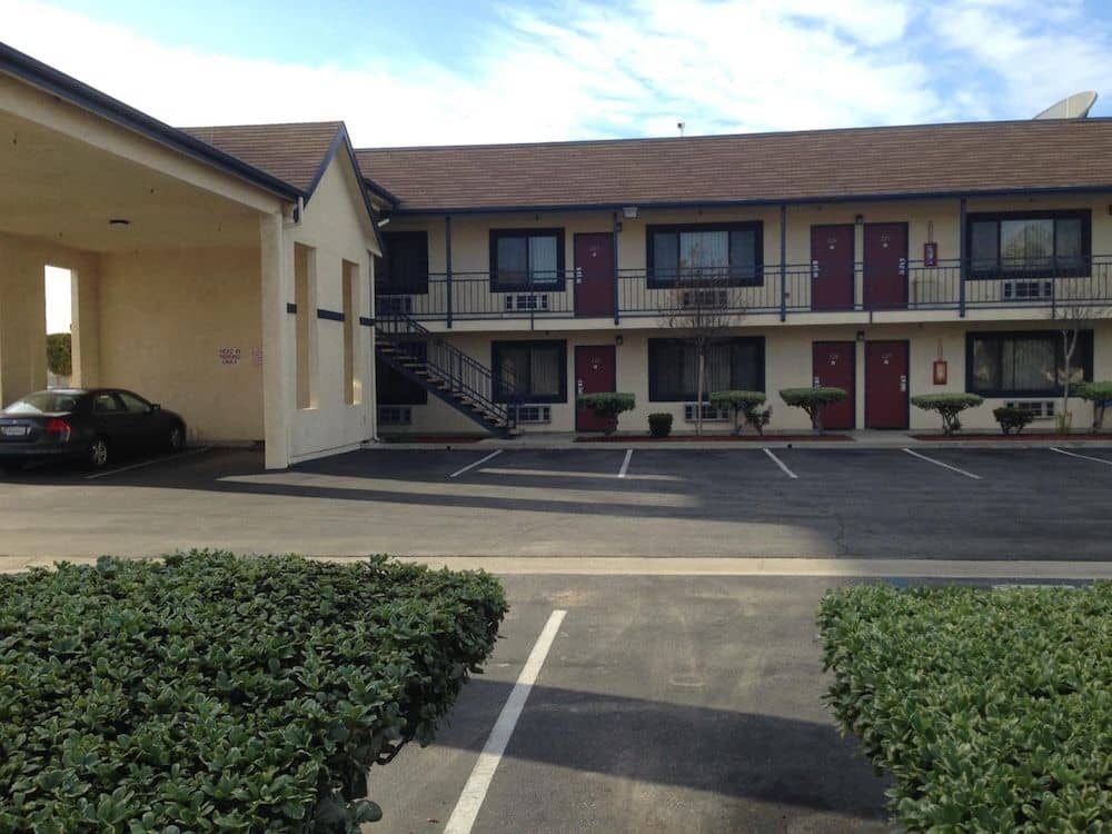 Luxury Inn Luxury Inn