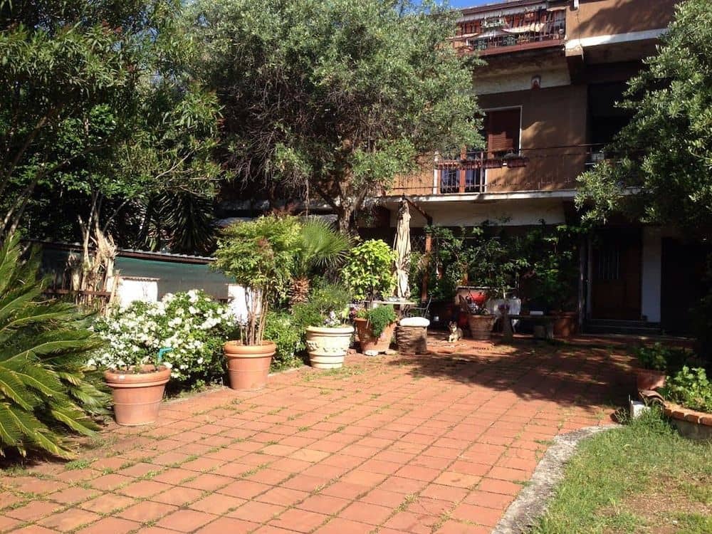 B & B Falcone B & B Falcone