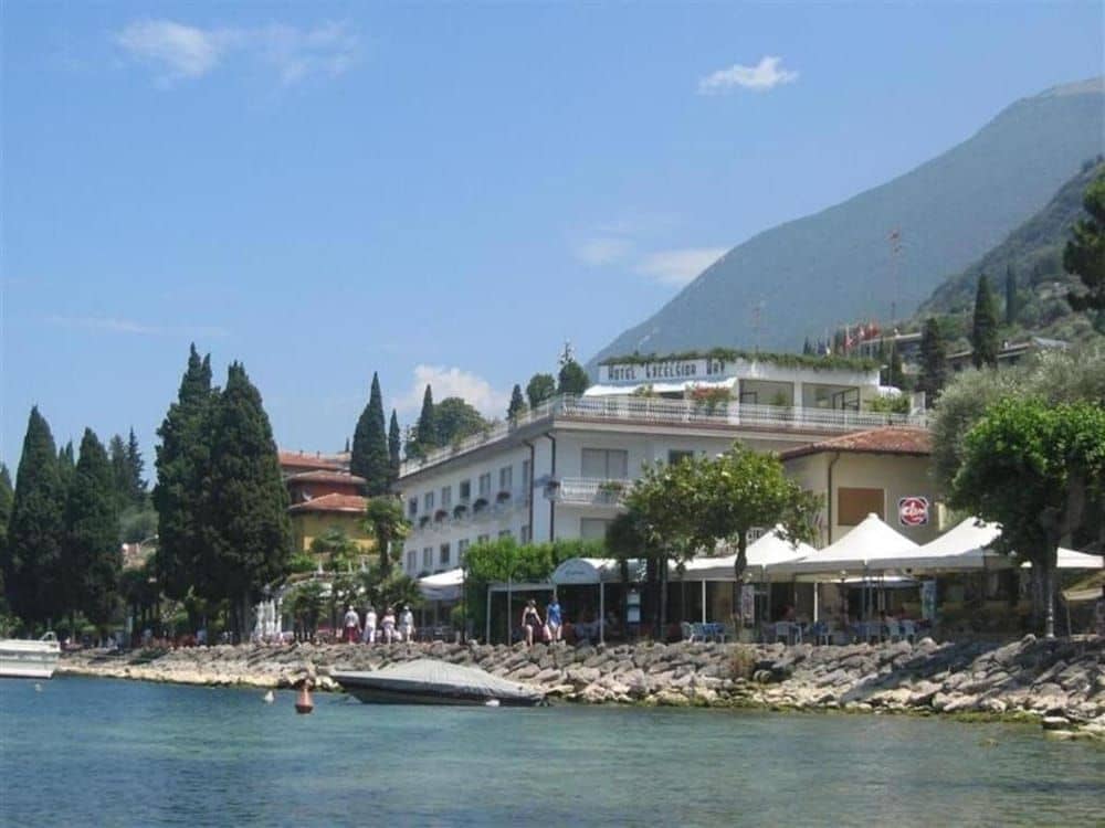 Hotel Excelsior Bay