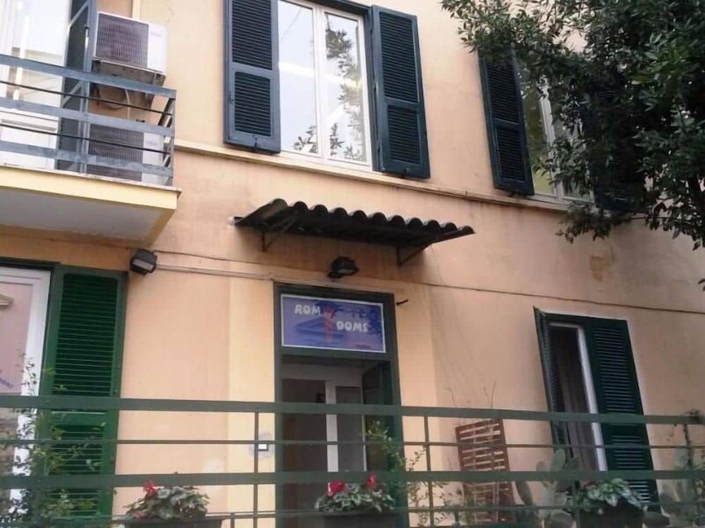 Roma Art Rooms