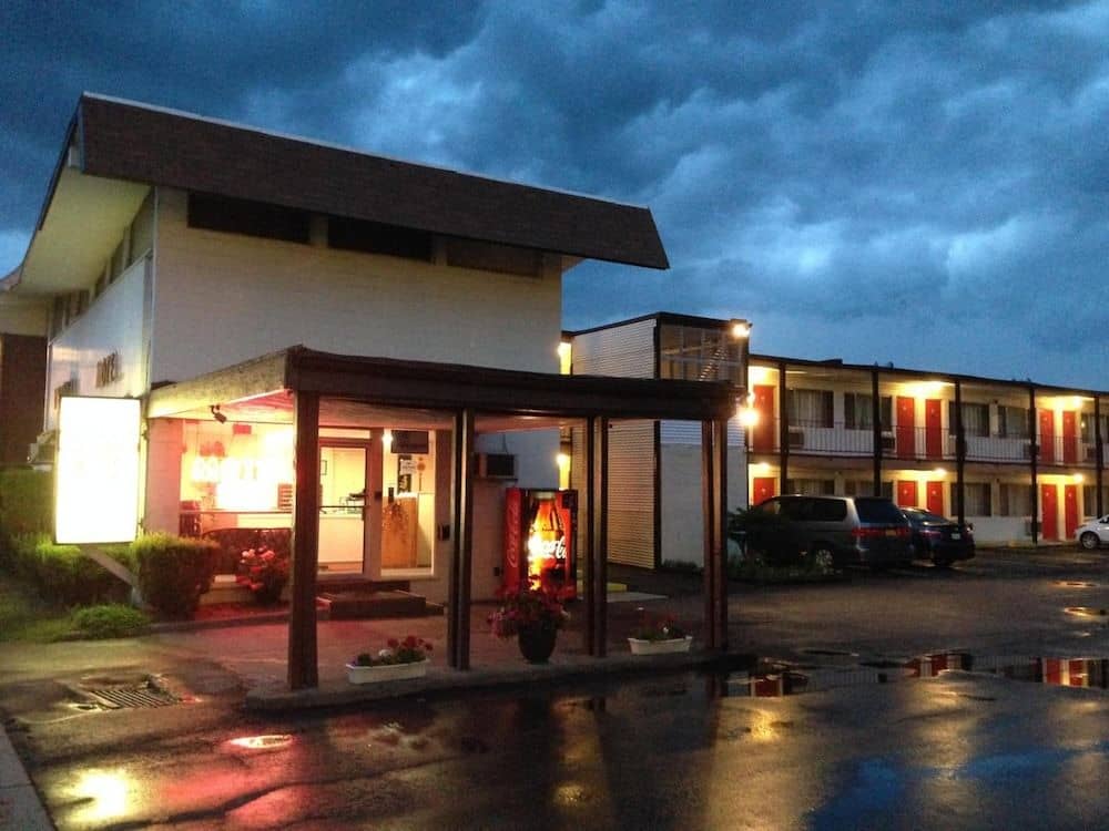 Imperial Motel Cortland