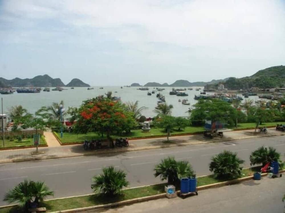 My Ngoc Hotel Catba