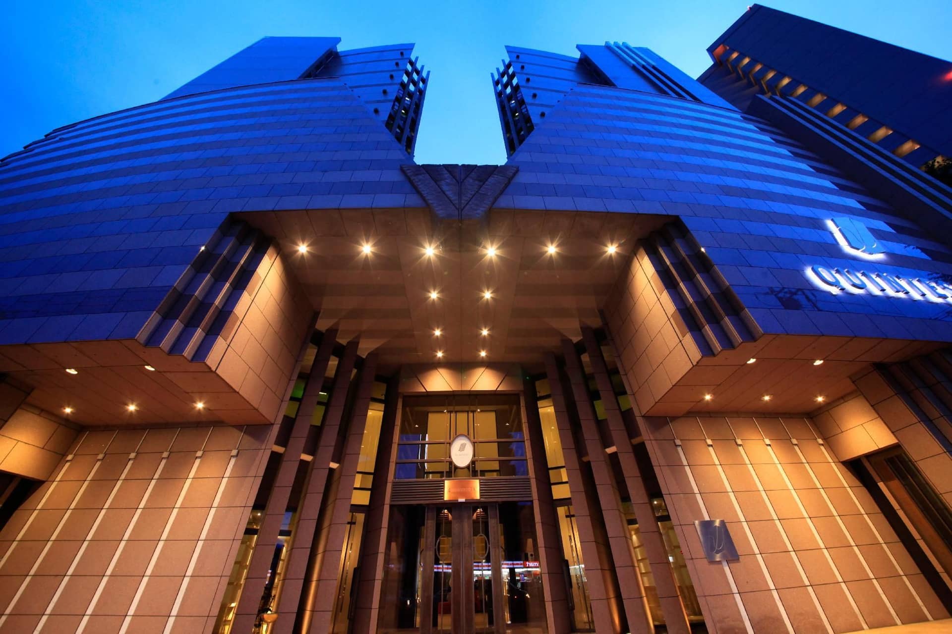 Quintessa Hotel Sapporo