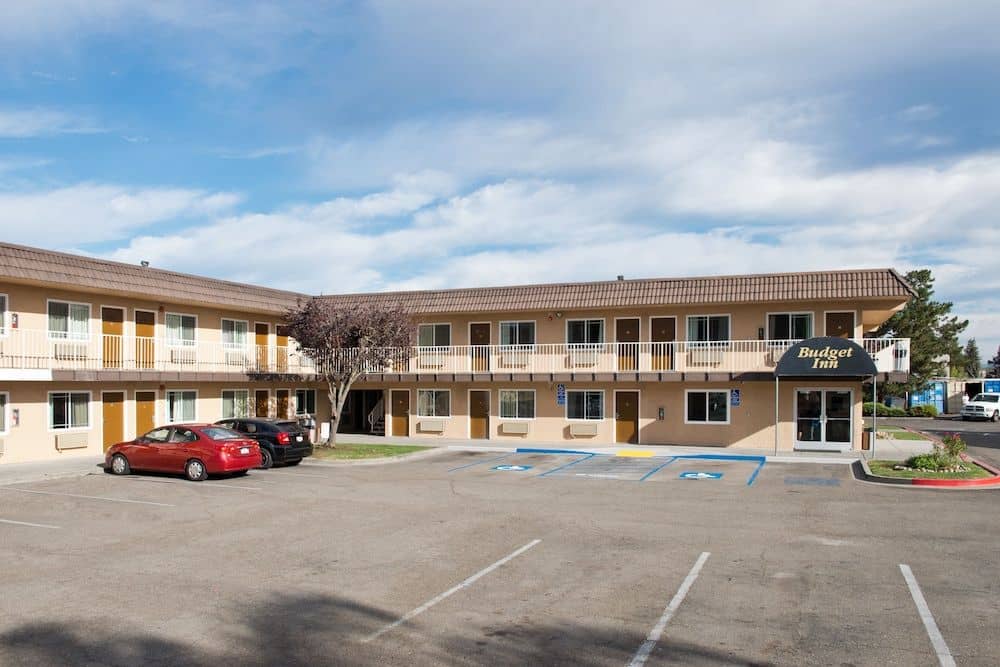 Budget Inn