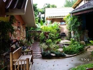 Baanplaidoi Resort