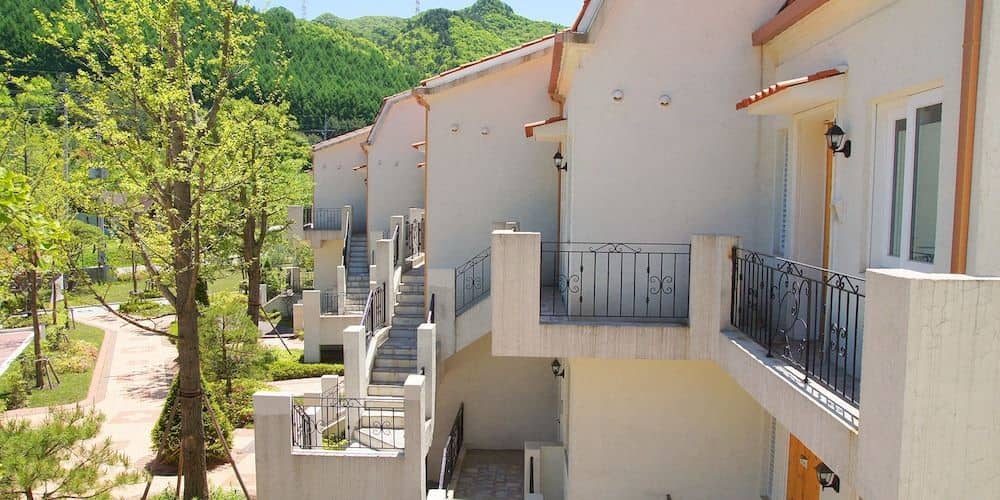 YJ Resort