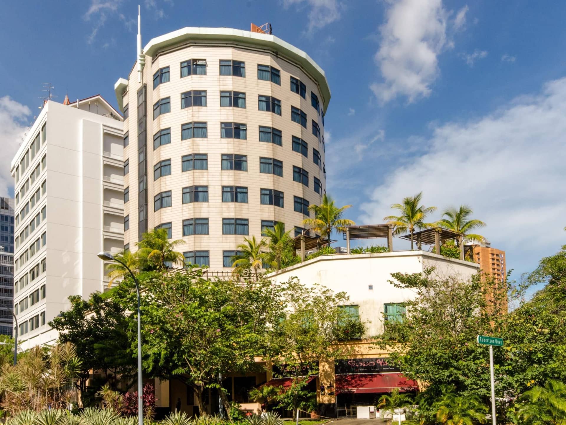 โรงแรมโรเบิร์ตสัน คีย์