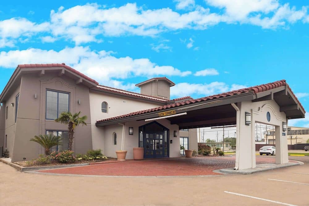 Motel 6 Beaumont TX