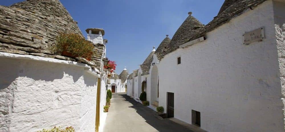 Trulli e Puglia Trulli e Puglia