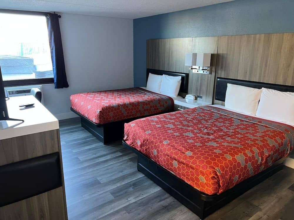 Roseville Inn and Suites