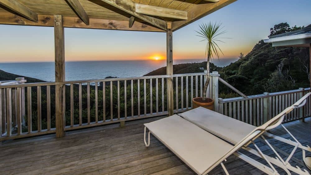 Romantic Piha