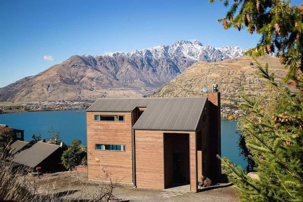 Modern Alpine Living with Spectacular View Modern Alpine Living with Spectacular View