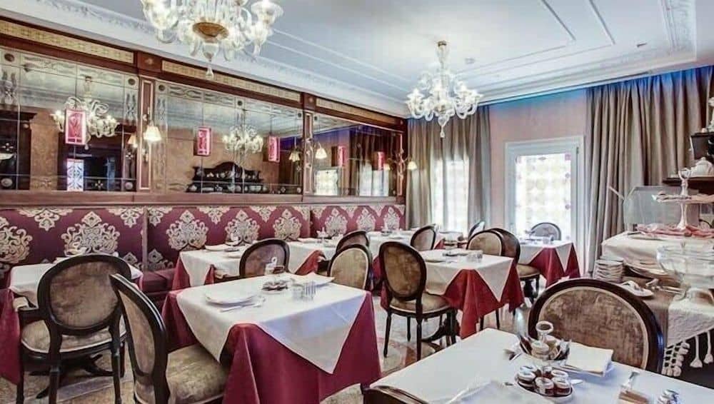 Moresco Hotel