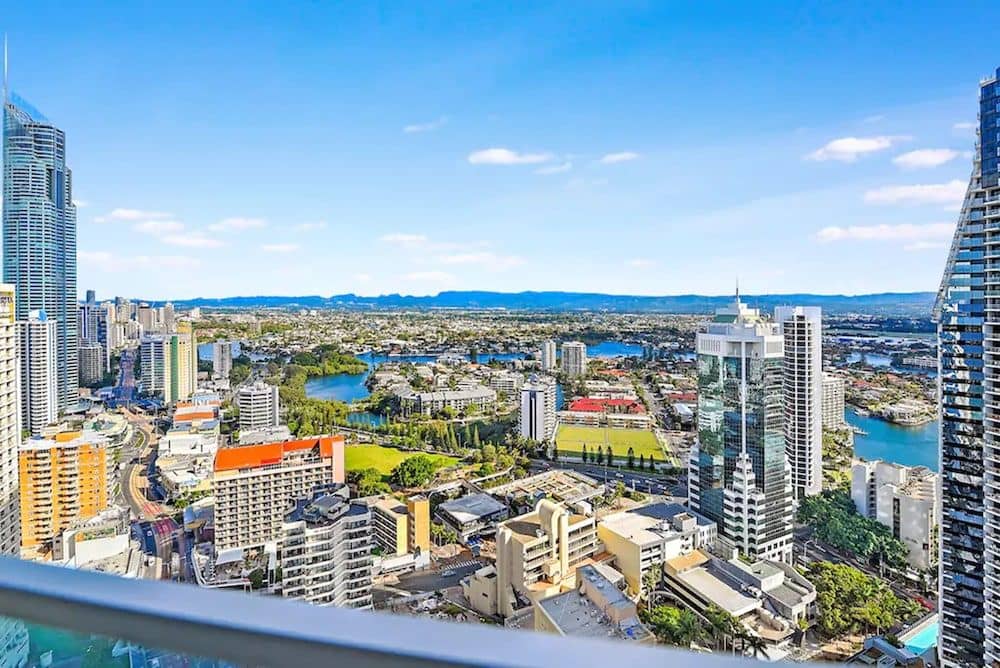 H Luxury Apartment at Surfers Paradise H Luxury Apartment at Surfers Paradise