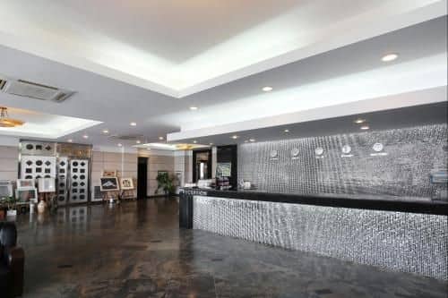 โรงแรมโอเอซิส