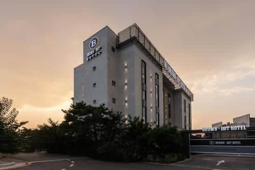 Brown-Dot Hotel Dongchon Amusement Park