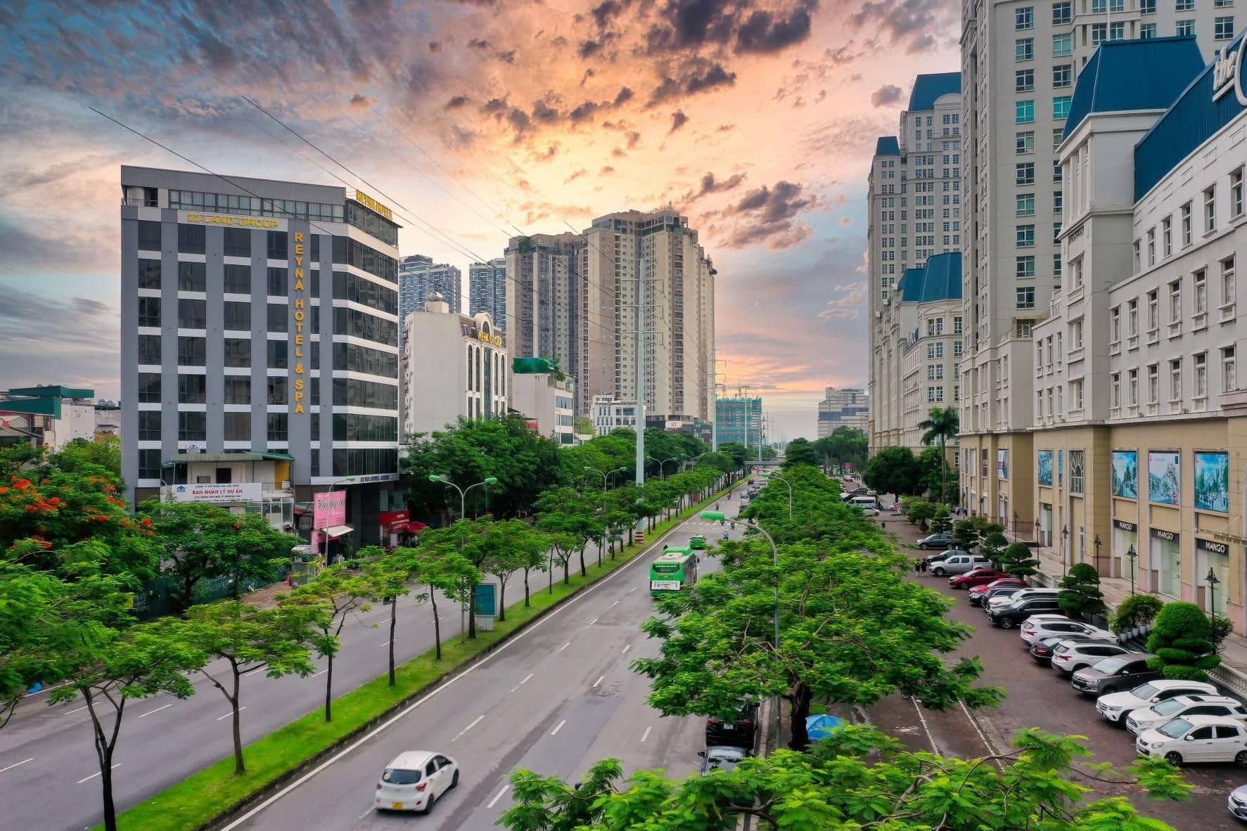 Reyna Hotel Hanoi