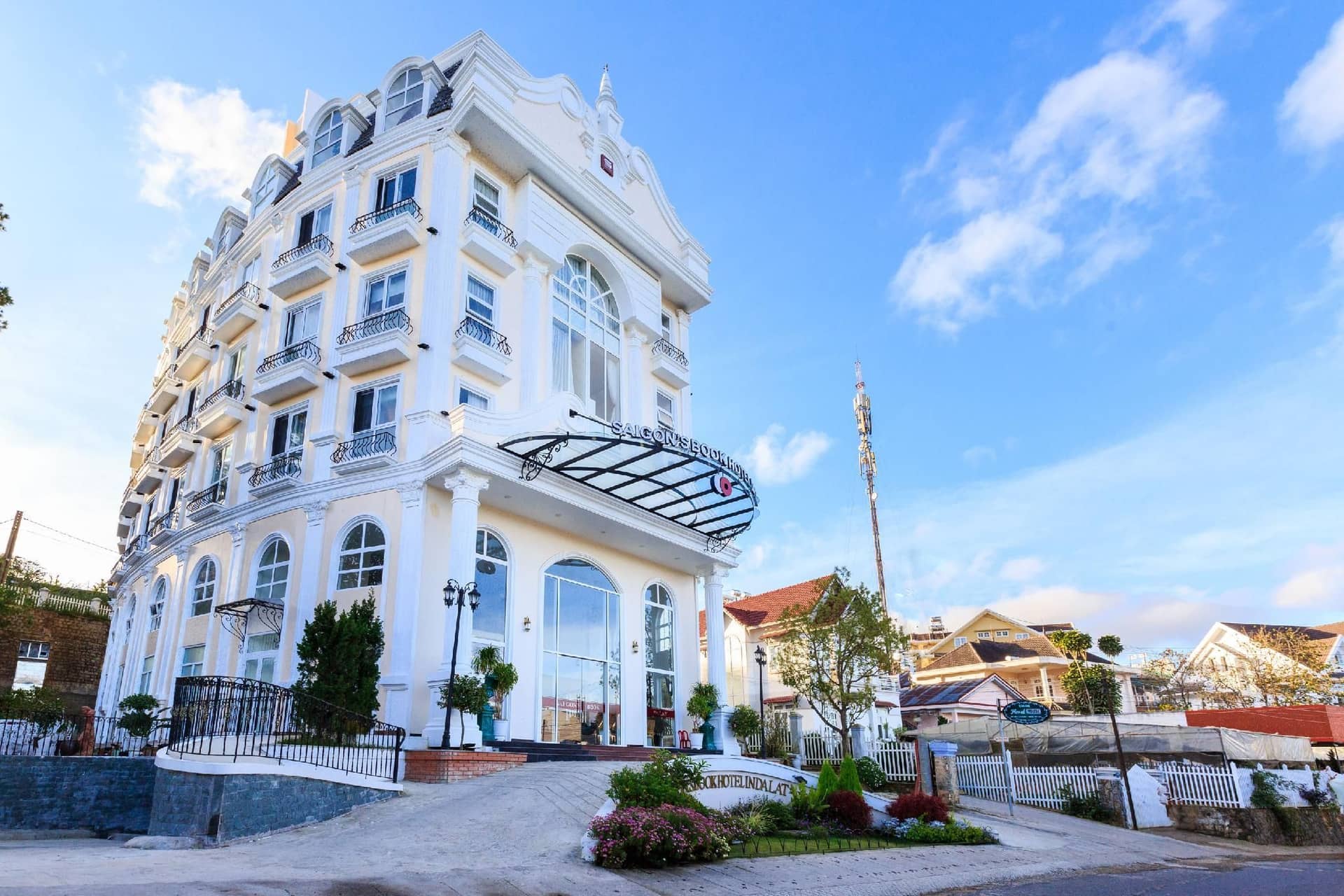 Saigon’s Book Da Lat Hotel
