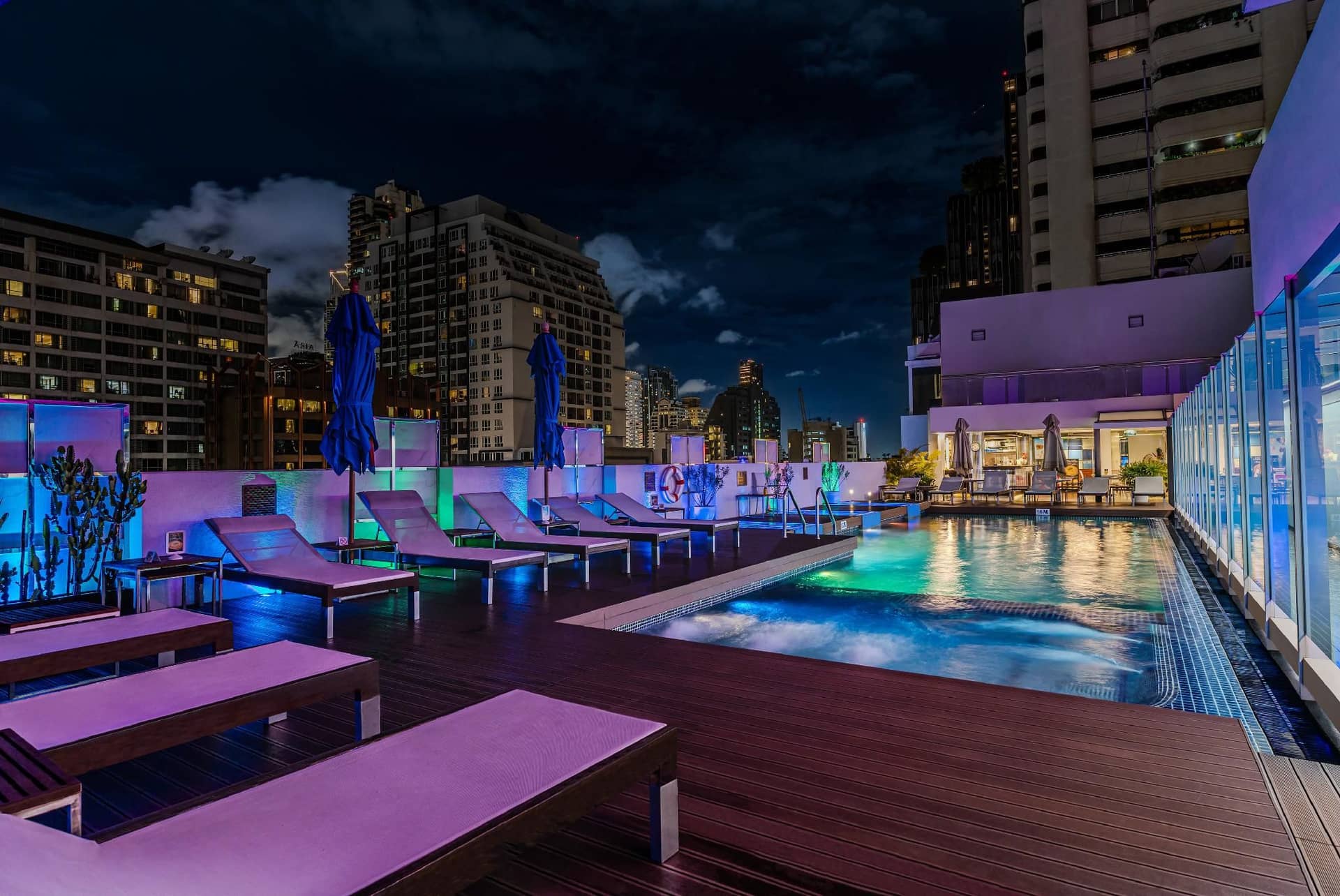 Night Hotel Bangkok - Sukhumvit 15