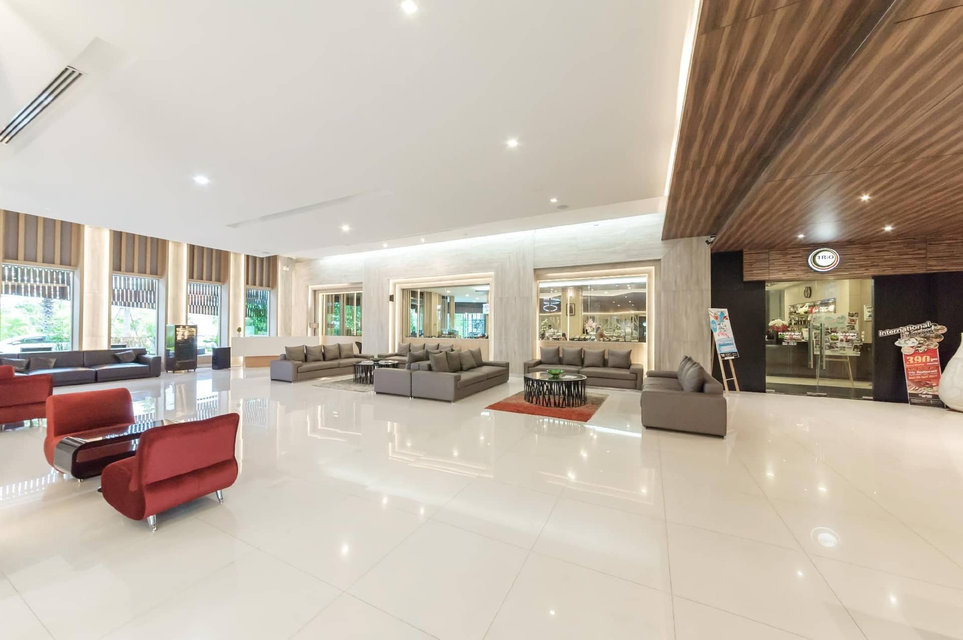 Eastpana Hotel