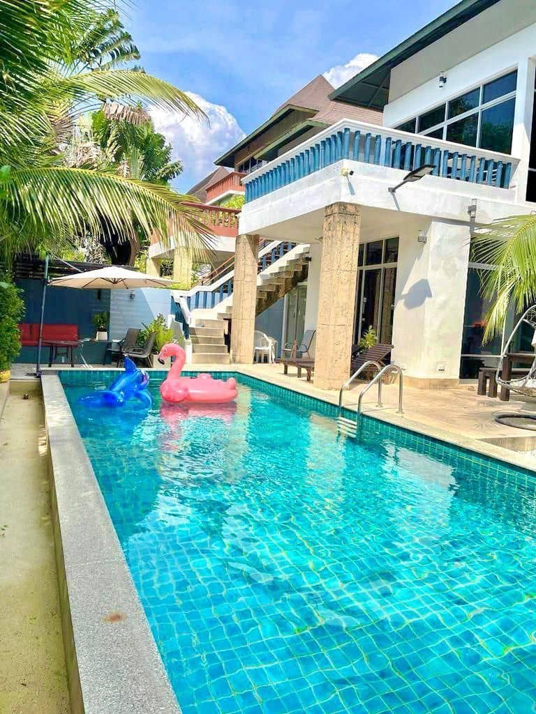 Aqua Luxe Villa Pattaya