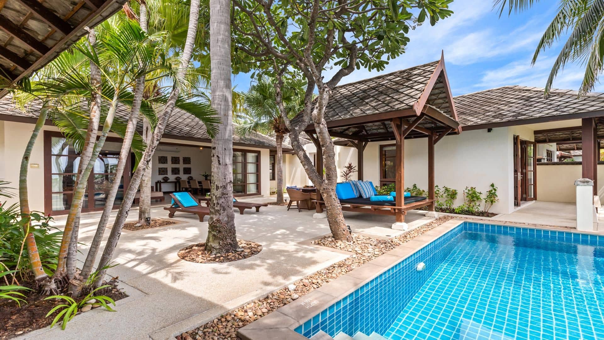 Aqua Vista 28: 3BR Traditional Thai Style Villa