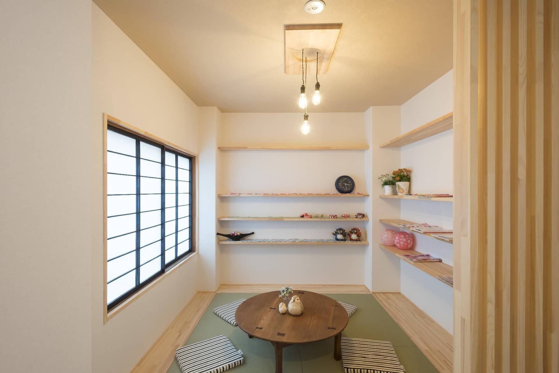 Kanazawa Higashiyama Cabin Hakobune