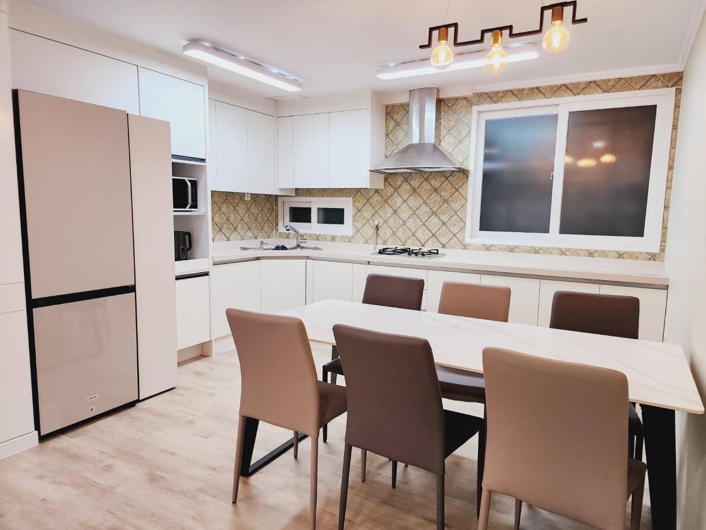 Hongdae Private House 4Bdr 2Bth (165sqm)