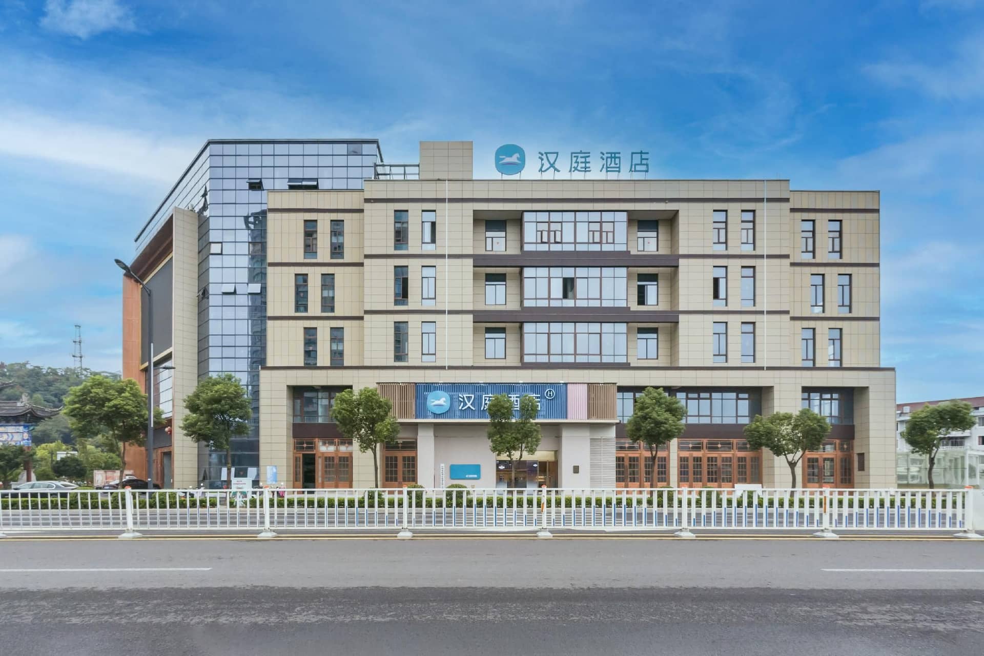 Hanting Hotel Linhai Dayang East Road