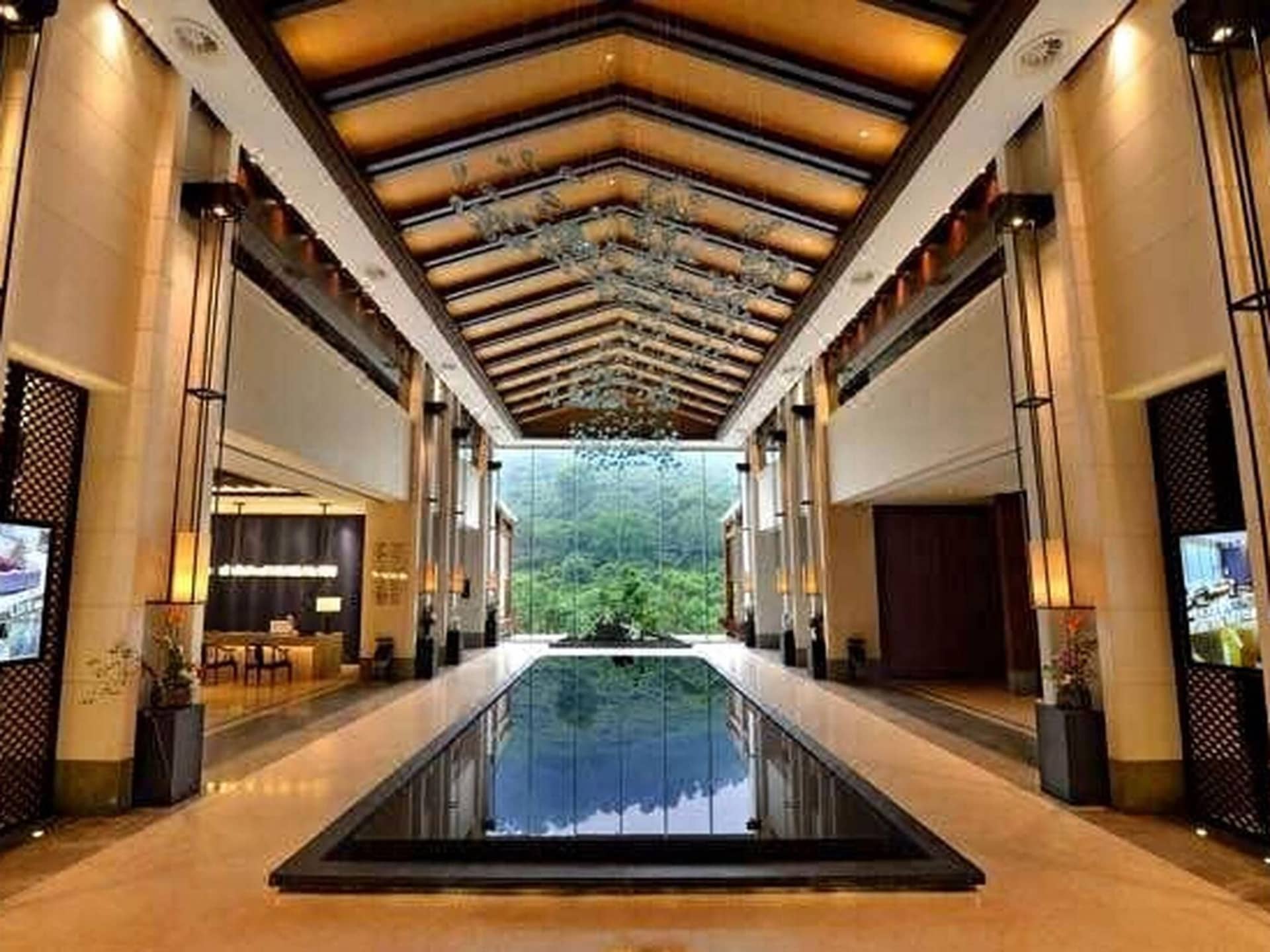 โรงแรมหงจูซาน เมาท์เอ๋อเหมย