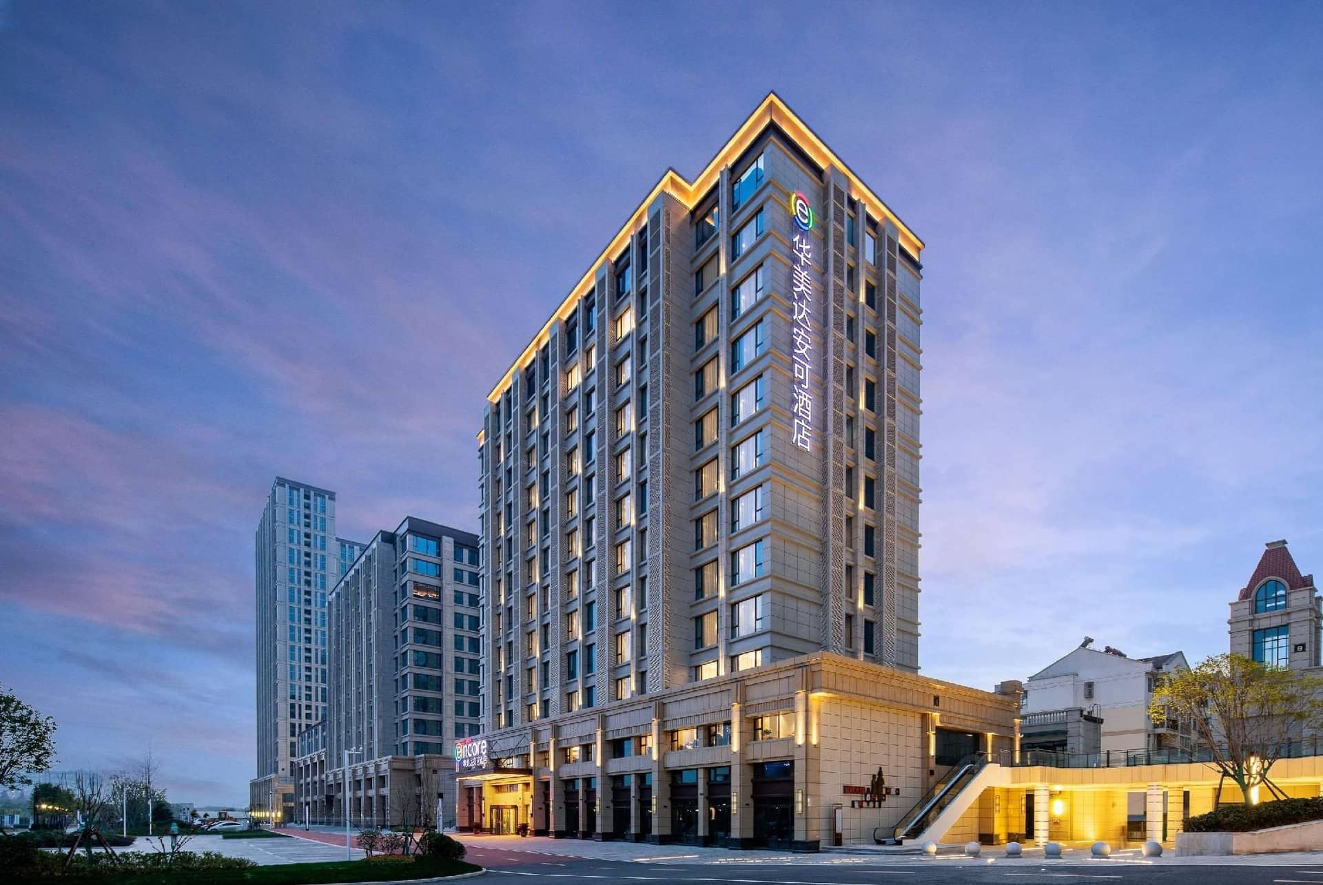 Ramada Encore by Wyndham Wuhan Caidian