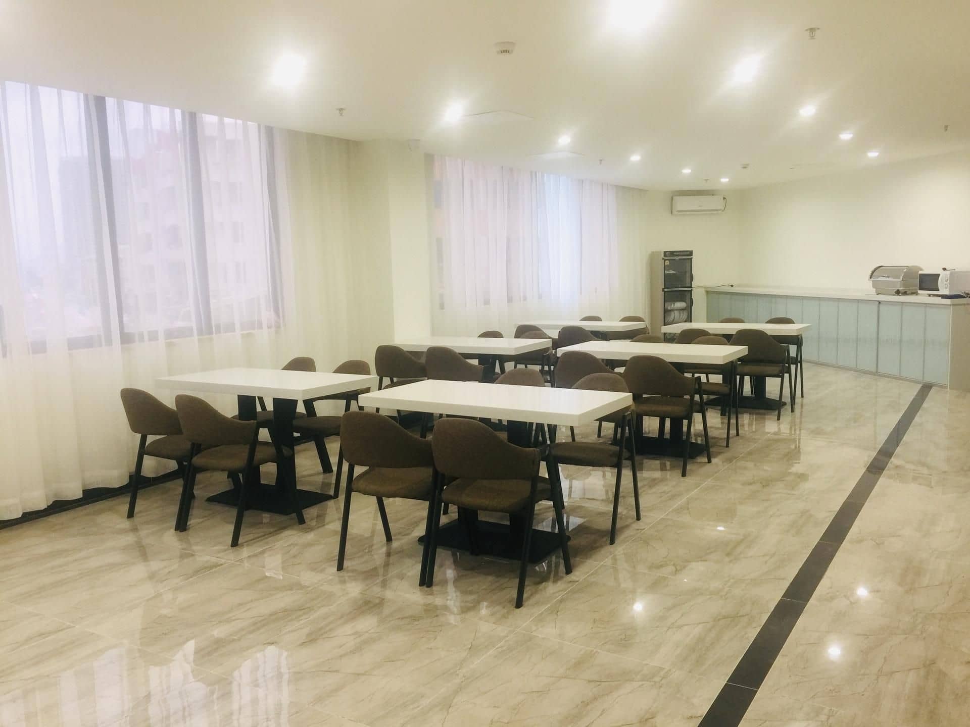 โรงแรม ปาย จูไห่ โตเหมิน ต้าซิน ซินตูหุย ​​บัสเทอร์มินัล