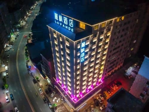 โรงแรมลาว็องด์ เหอหยวน หลงชวนเคาน์ตี้ เล้าหลงทาวน์ โรงแรมลาว็องด์ เหอหยวน หลงชวนเคาน์ตี้ เล้าหลงทาวน์