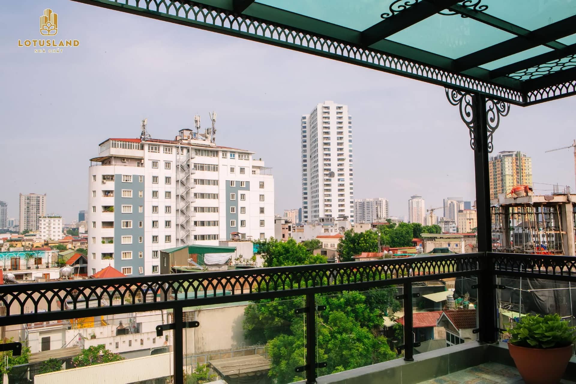 Lotus Land Apartment