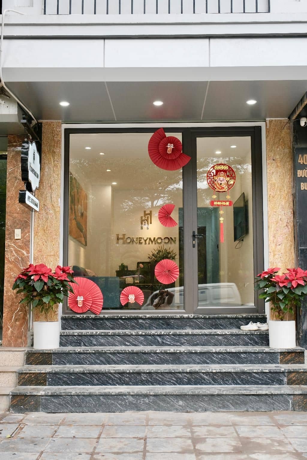 Honeymoon Hotel