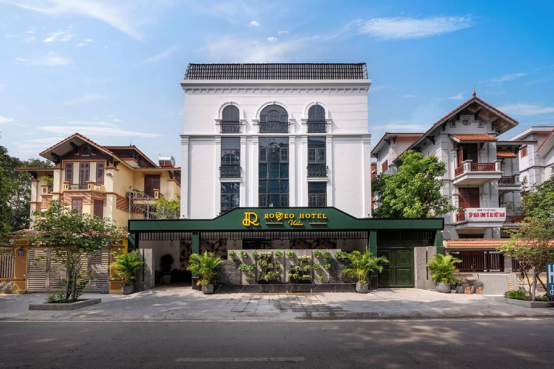 โรงแรมโรเมโอ พัพวัน