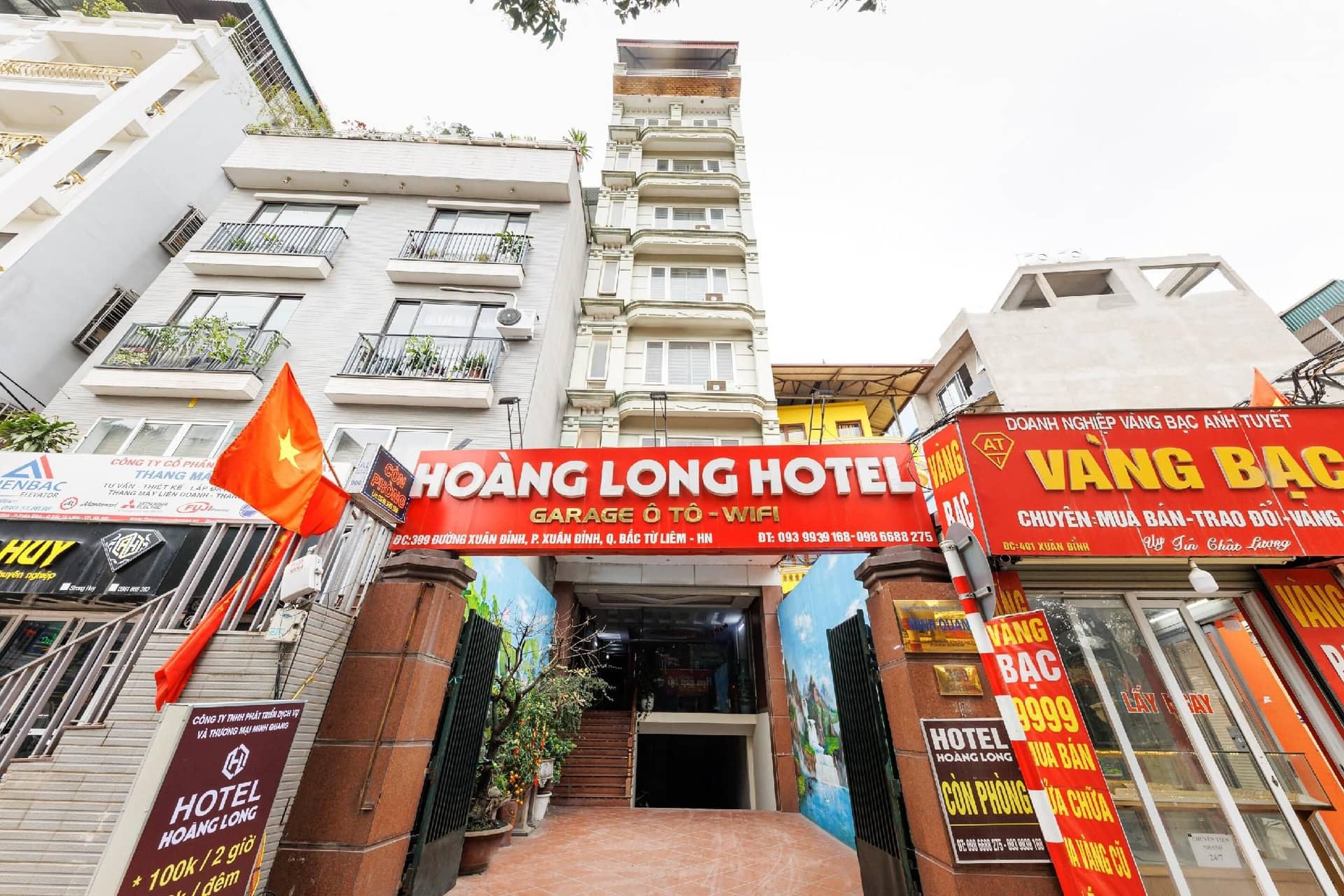 Spot On 693 Hoang Long hotel