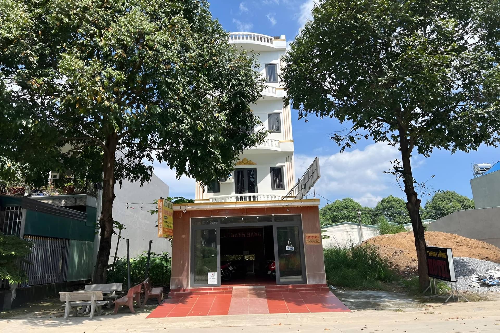 Thanh Hang Hotel