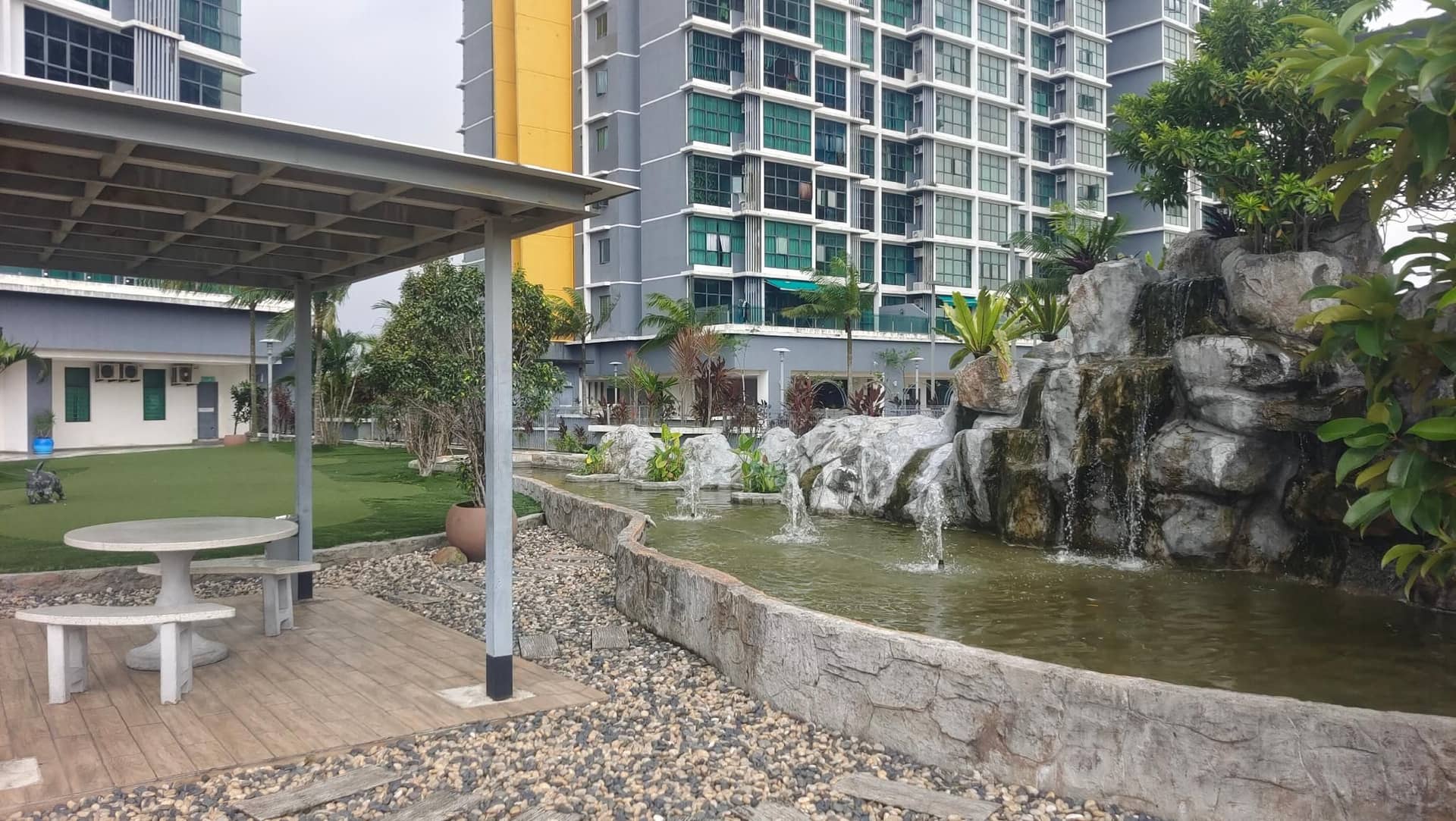 Safiya Roomstay Vista Alam
