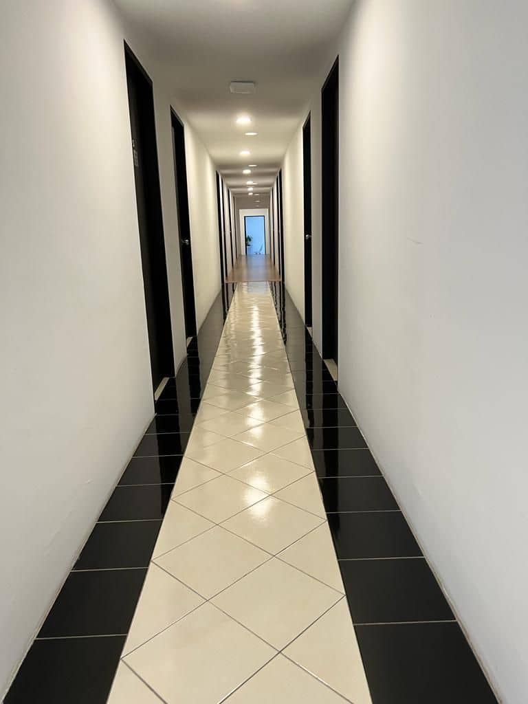 K SUITES HOTEL