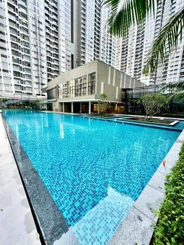 Nice Youth City Pool View Near Airport Usim Inti