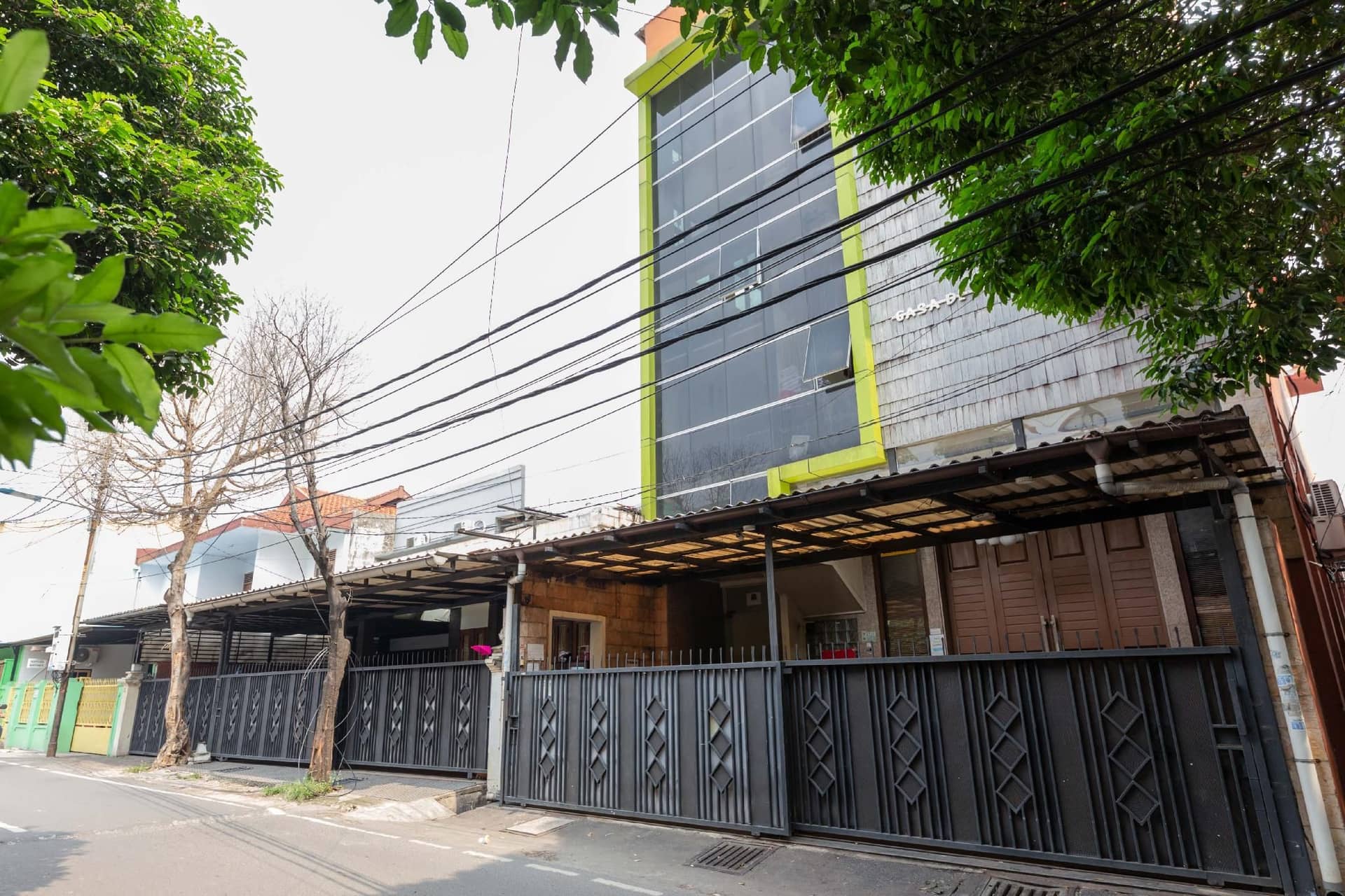 RedDoorz near Halim Perdanakusuma 3