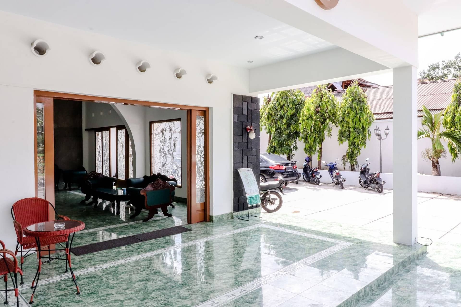 Hotel Sumaryo