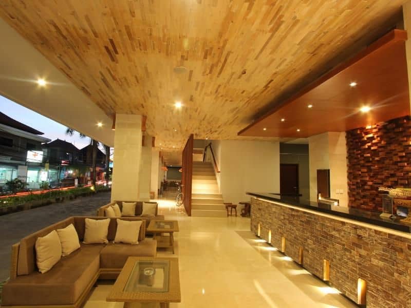 Grand La Walon Hotel
