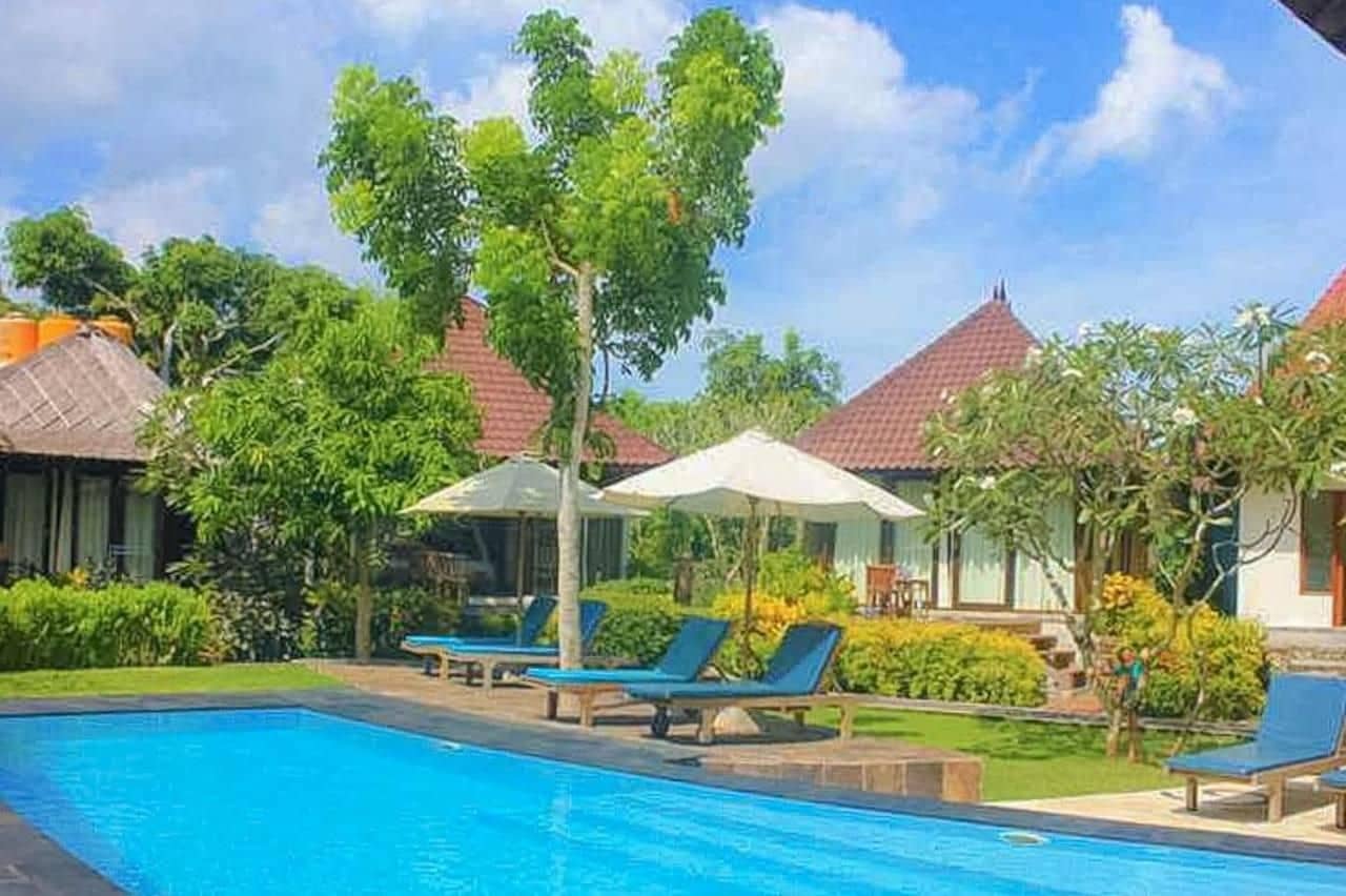รีกิลส์ เลมบงกัน บังกะโล
