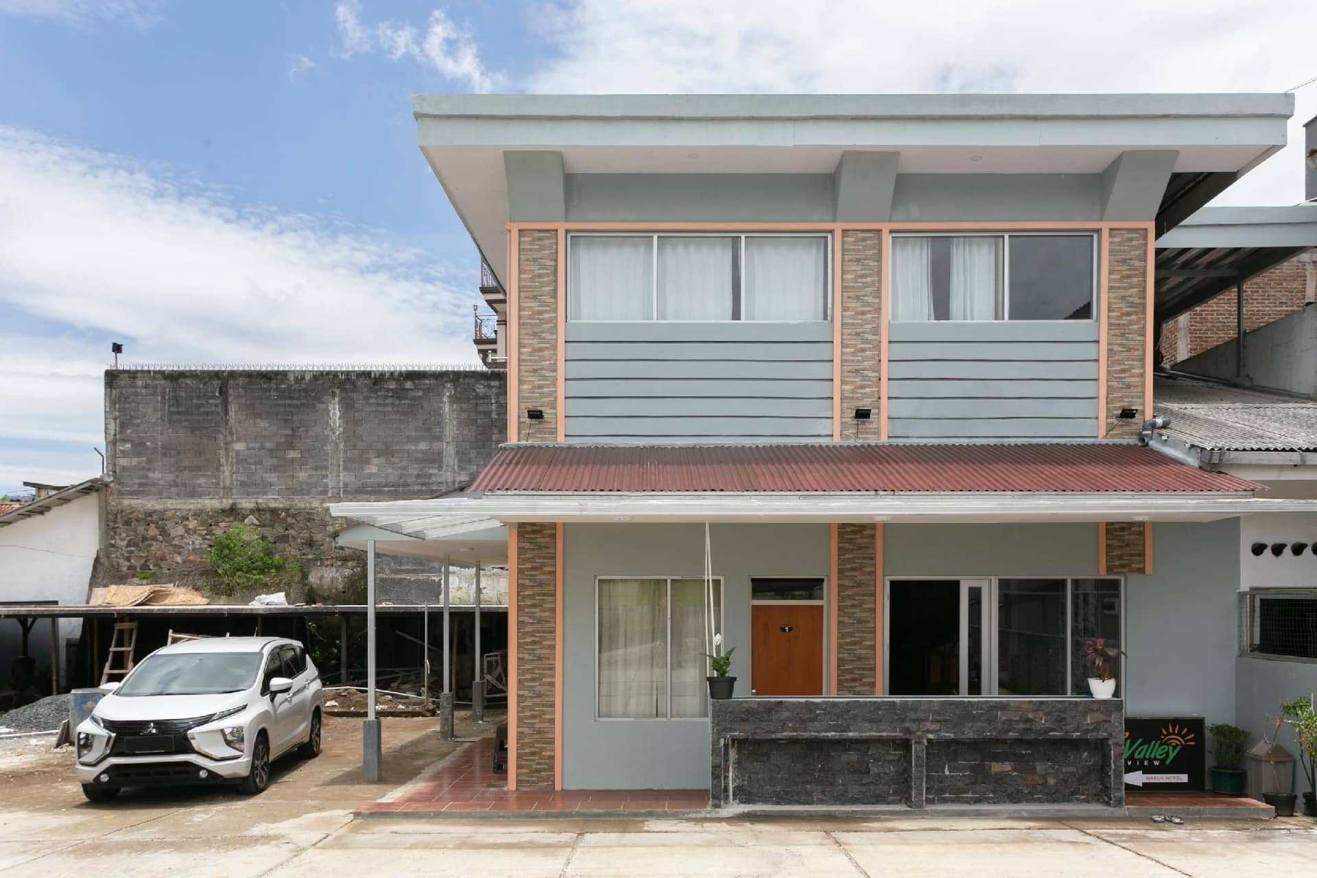 Super OYO Collection O 3130 D'Valley View