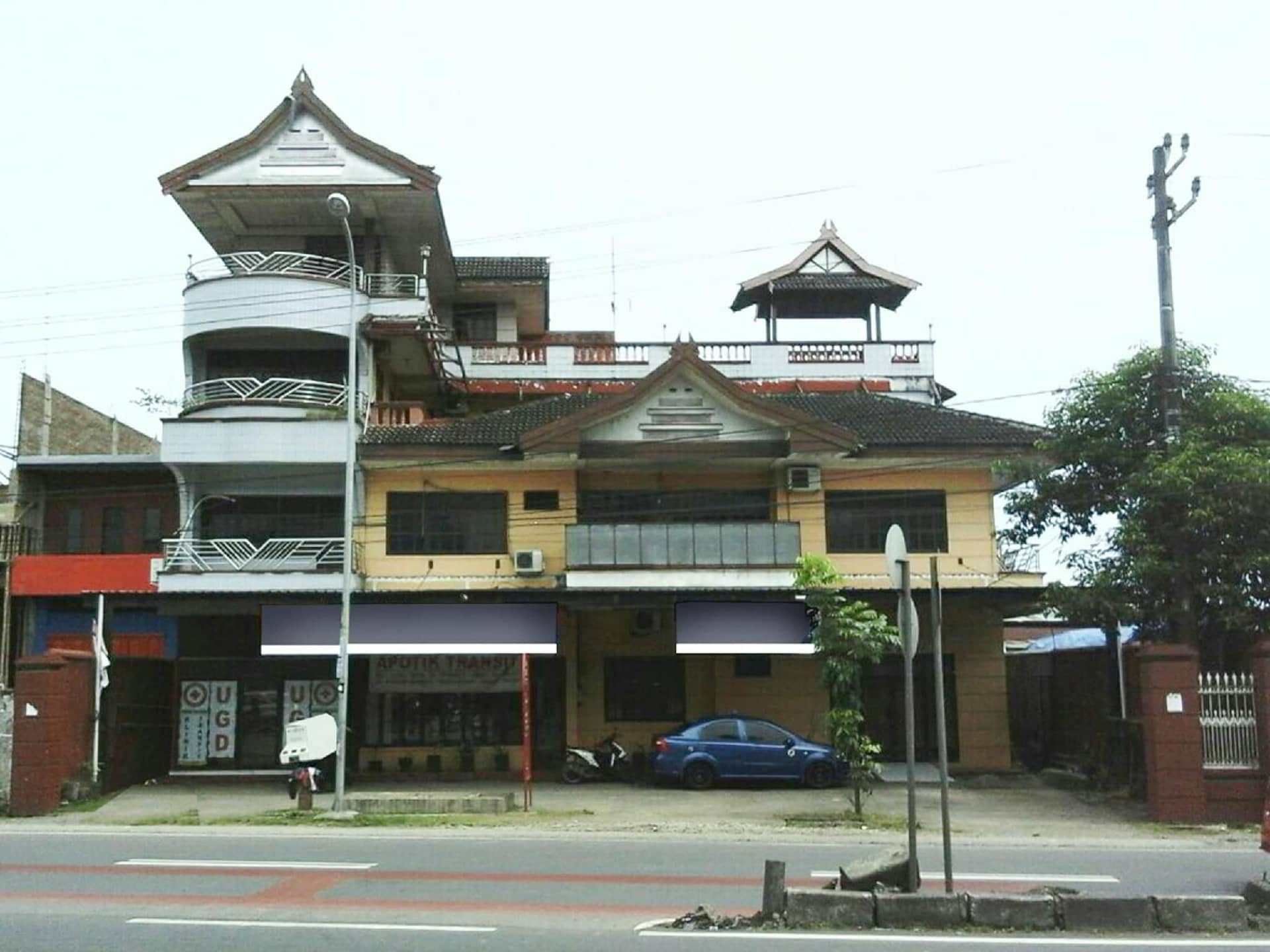 OYO 2703 Hotel Transit 1