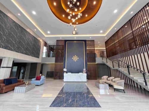 LYNN Hotel Tuban