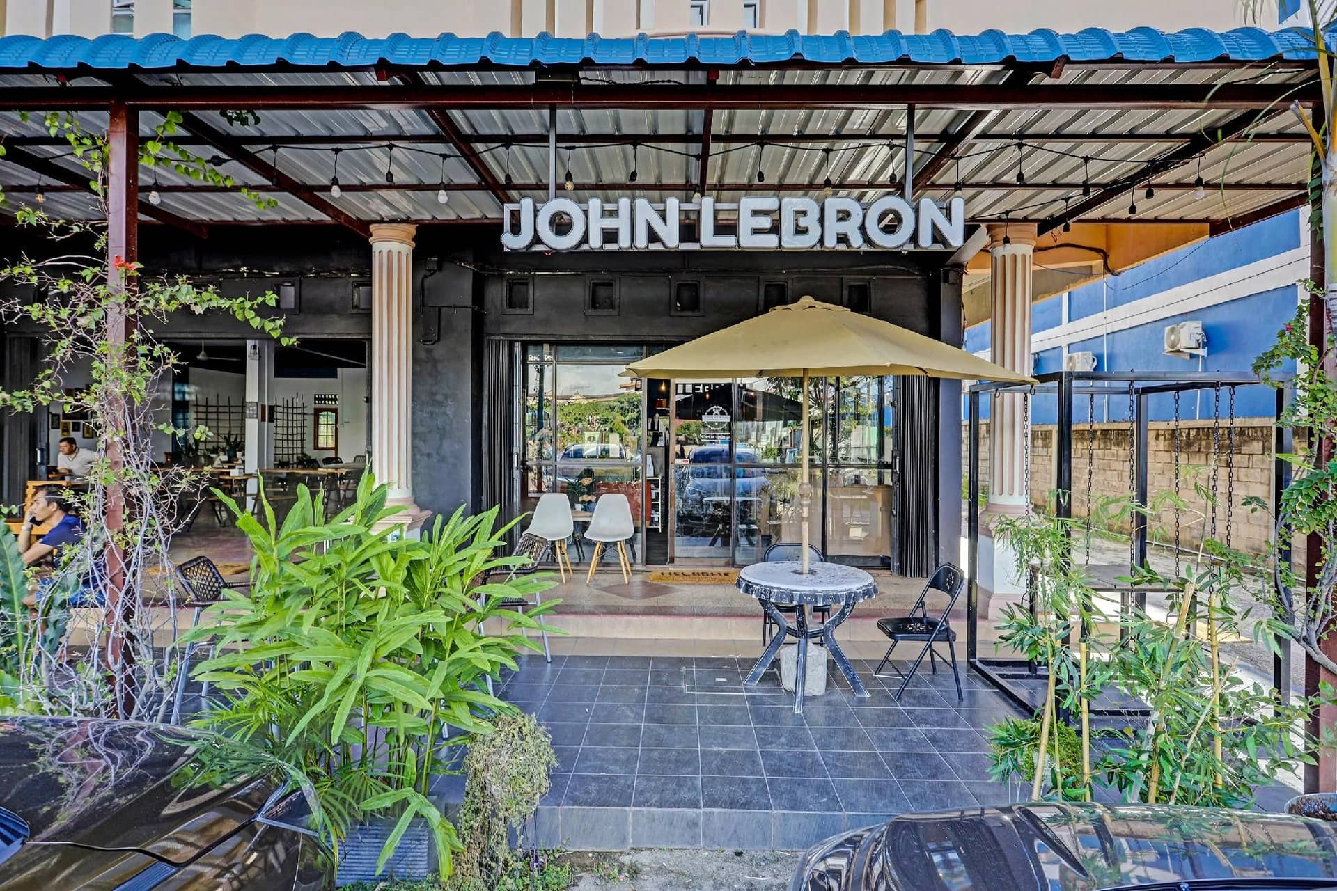 Collection O 91499 John Lebron House