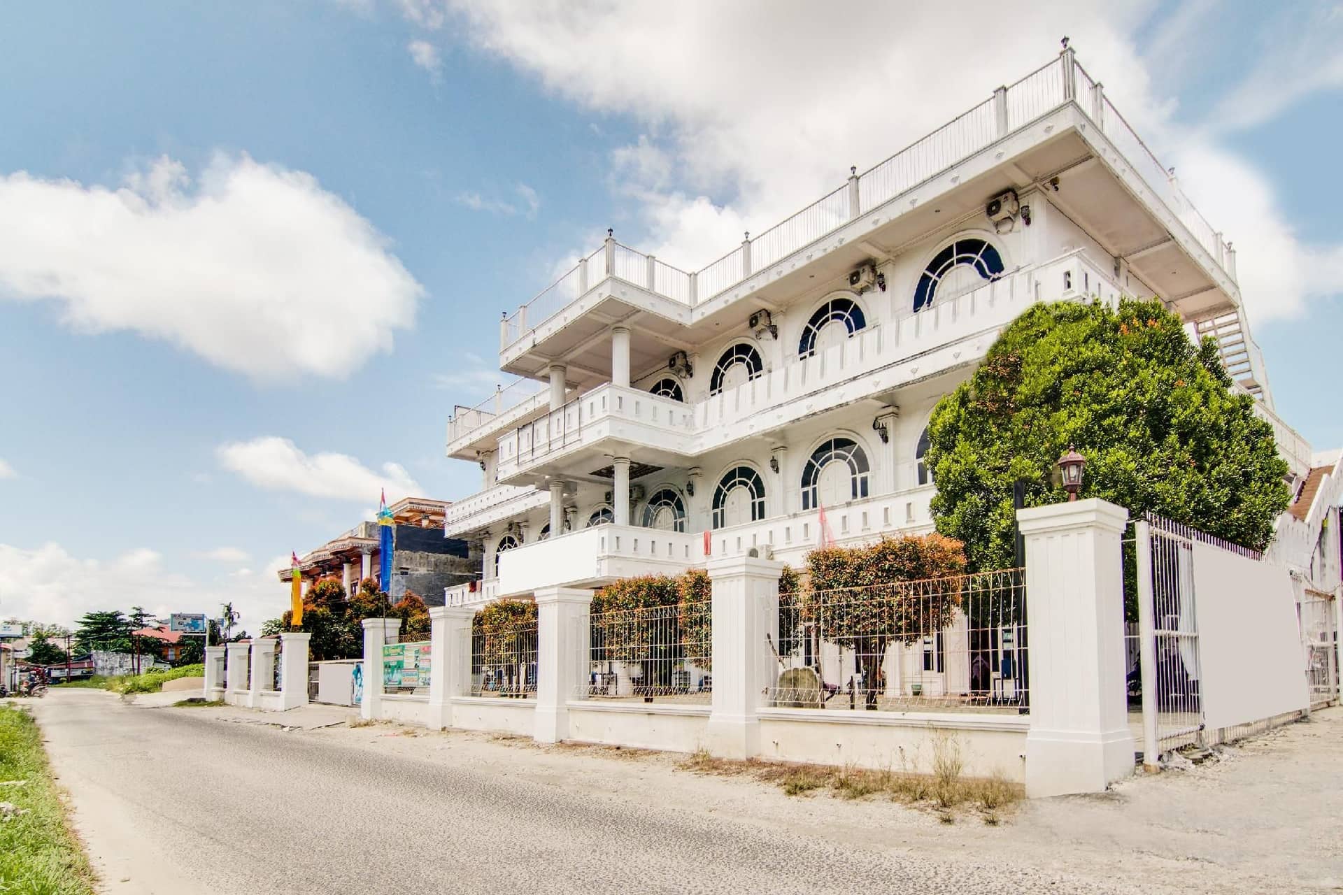 OYO 91514 Gedung Putih Inn Syariah